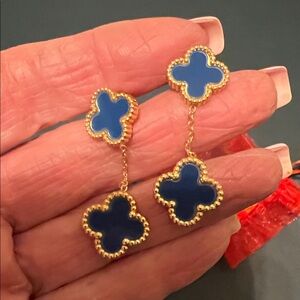 CLOVER DROP EARRINGS, BLUE & GOLD TONE